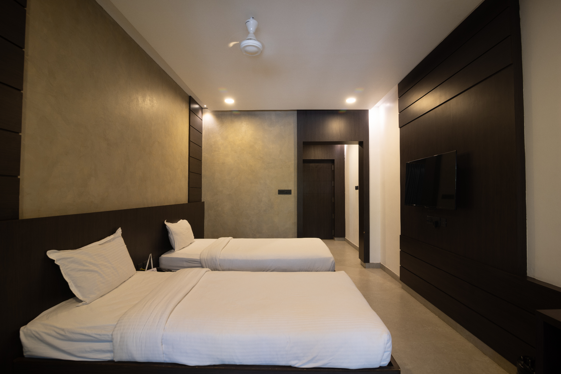 Club Suite (Twin)