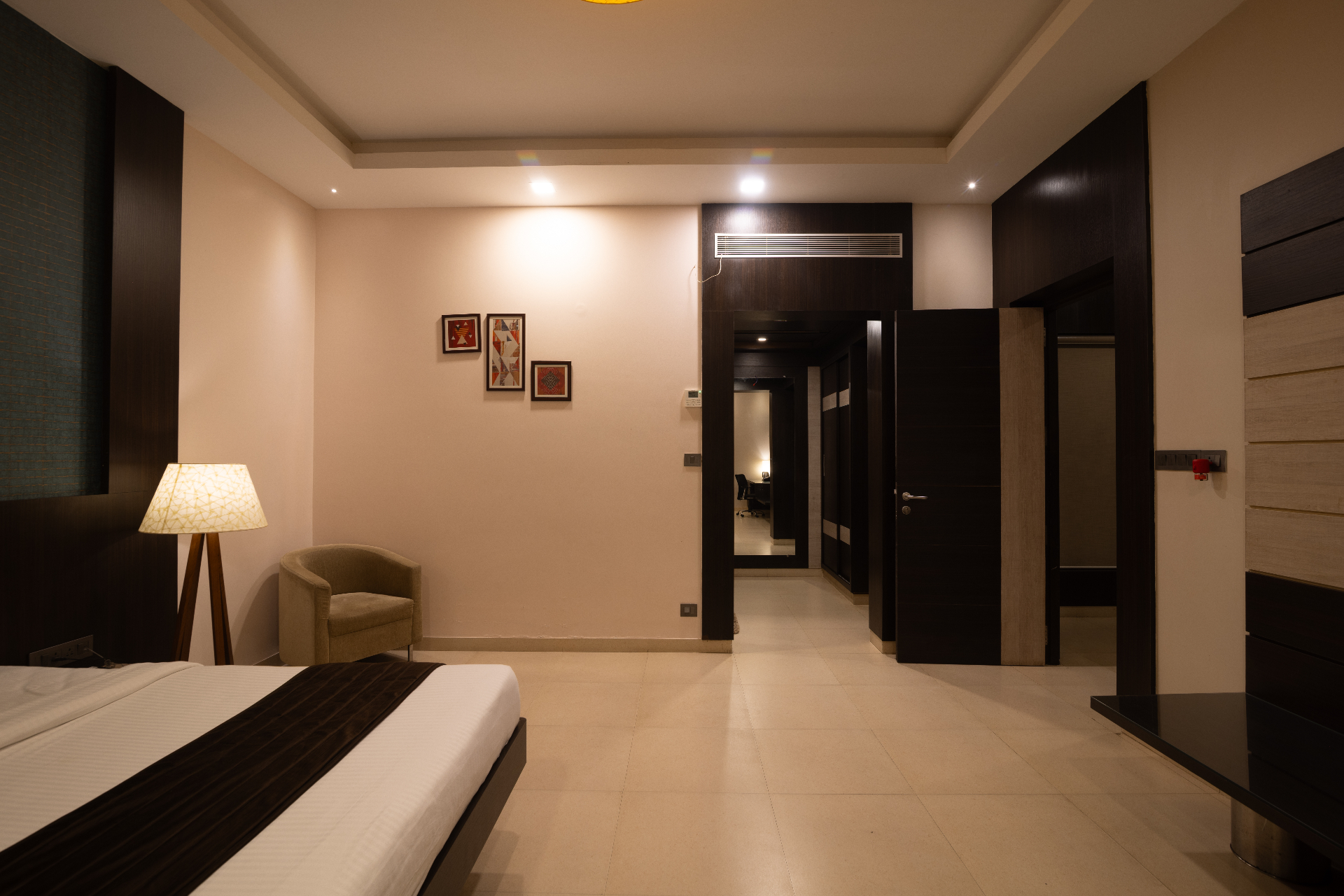 Villa Suite — 4